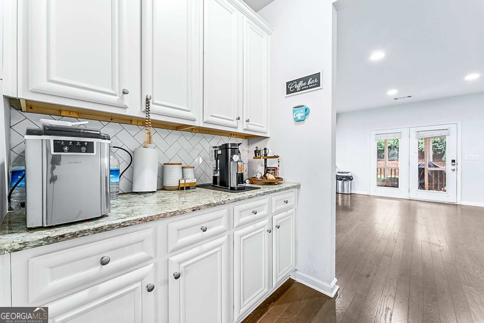 412 CULLODEN MOOR Drive McDonough - 18