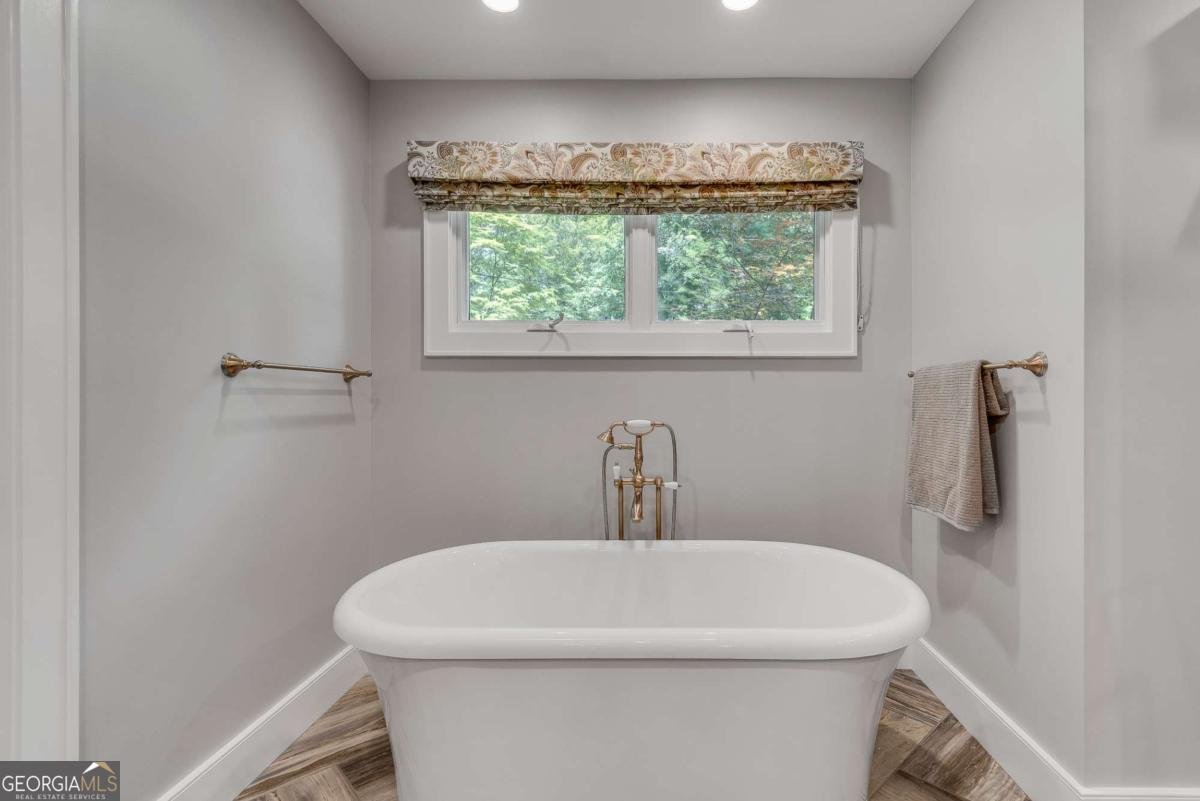 1233 Poplar Grove Drive Atlanta - 23