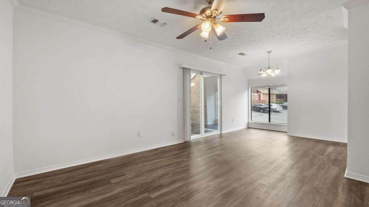 49 Country Court Alpharetta - 6