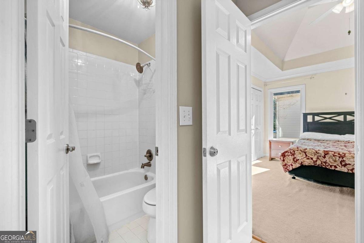 735 Amberton Close Suwanee - 27
