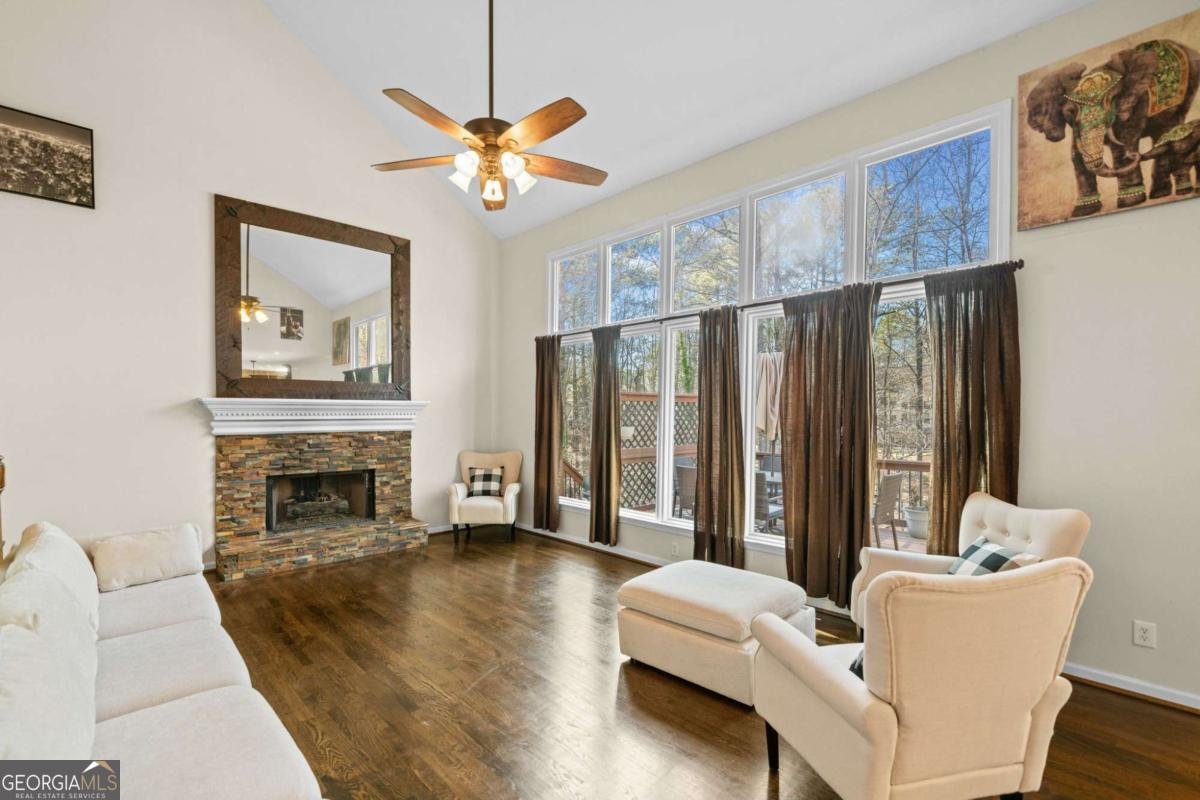 735 Amberton Close Suwanee - 5