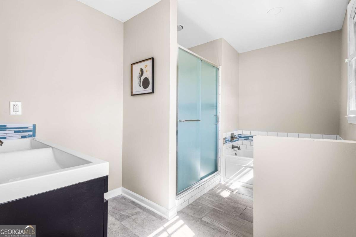 2519 Lauderdale Drive Atlanta - 25