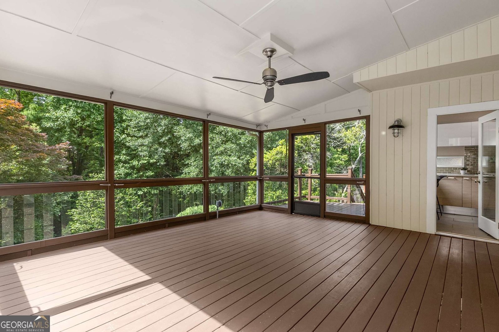 851 Courtenay Drive Atlanta - 35