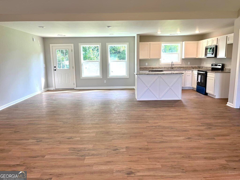127 Lord Hatcher Drive Dexter - 6