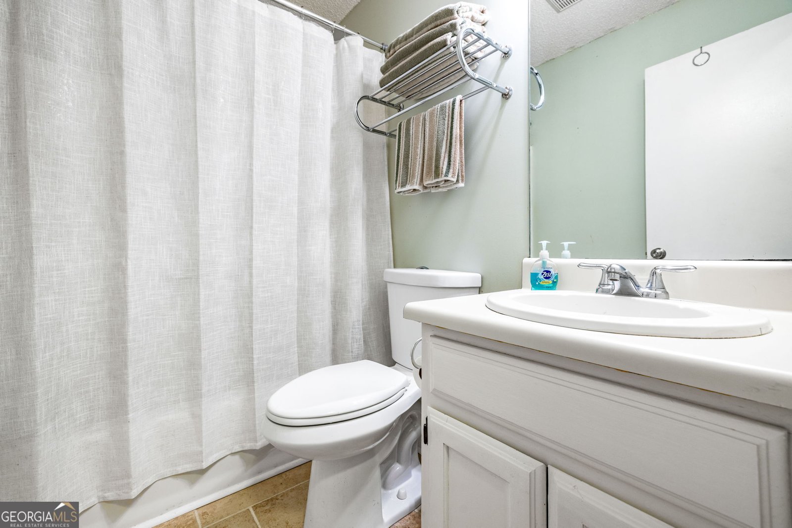 1526 Oakleaf Drive Auburn - 23