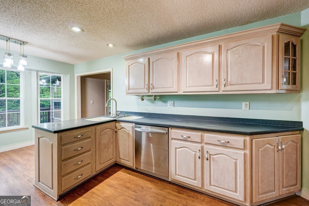 9327 Highway 52 Chatsworth - 10
