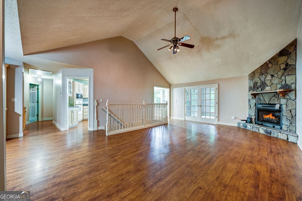 9327 Highway 52 Chatsworth - 12