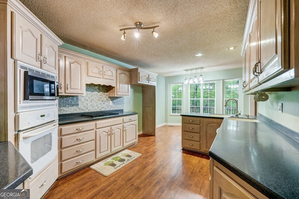 9327 Highway 52 Chatsworth - 2