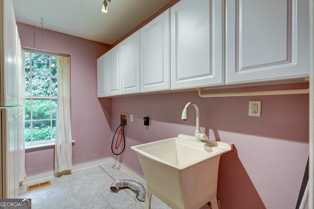 9327 Highway 52 Chatsworth - 26