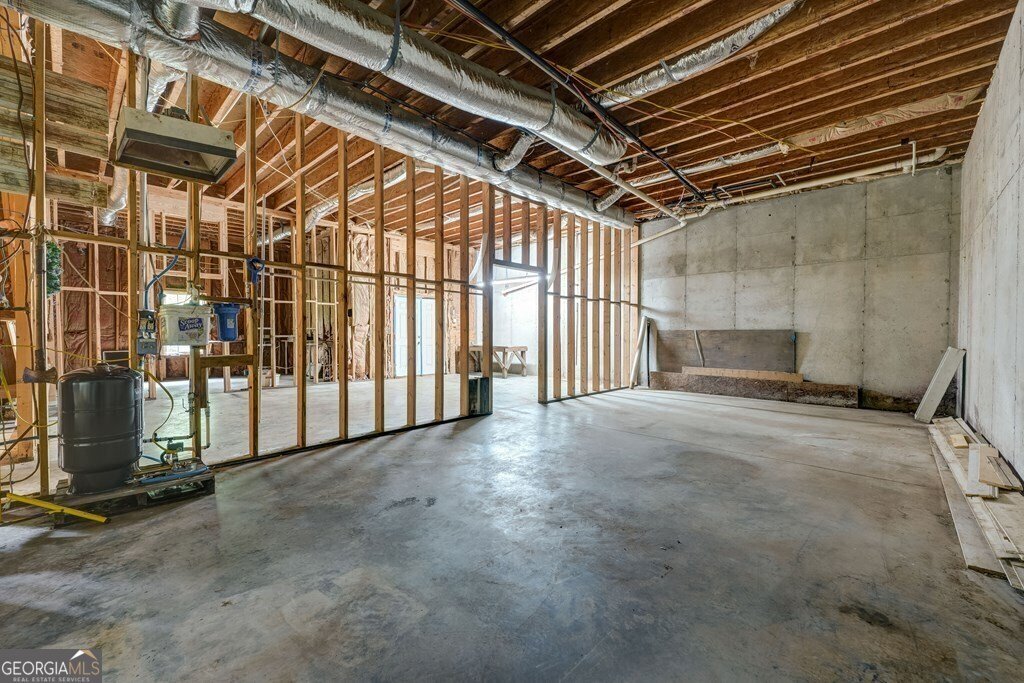 9327 Highway 52 Chatsworth - 34