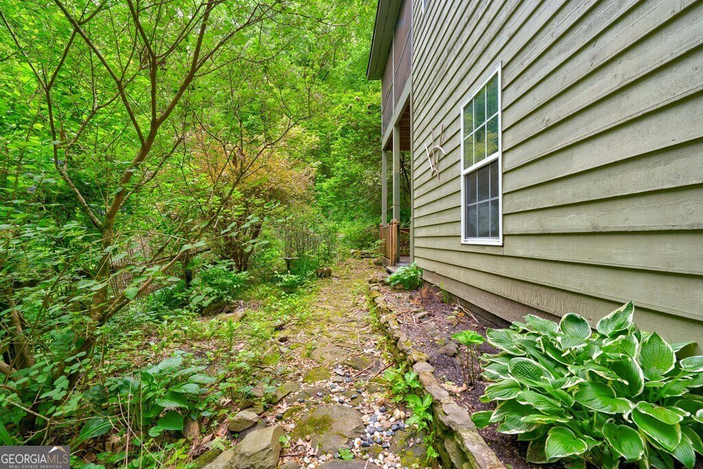 9327 Highway 52 Chatsworth - 42