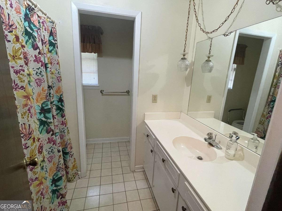 404 Baker Street Glennville - 11