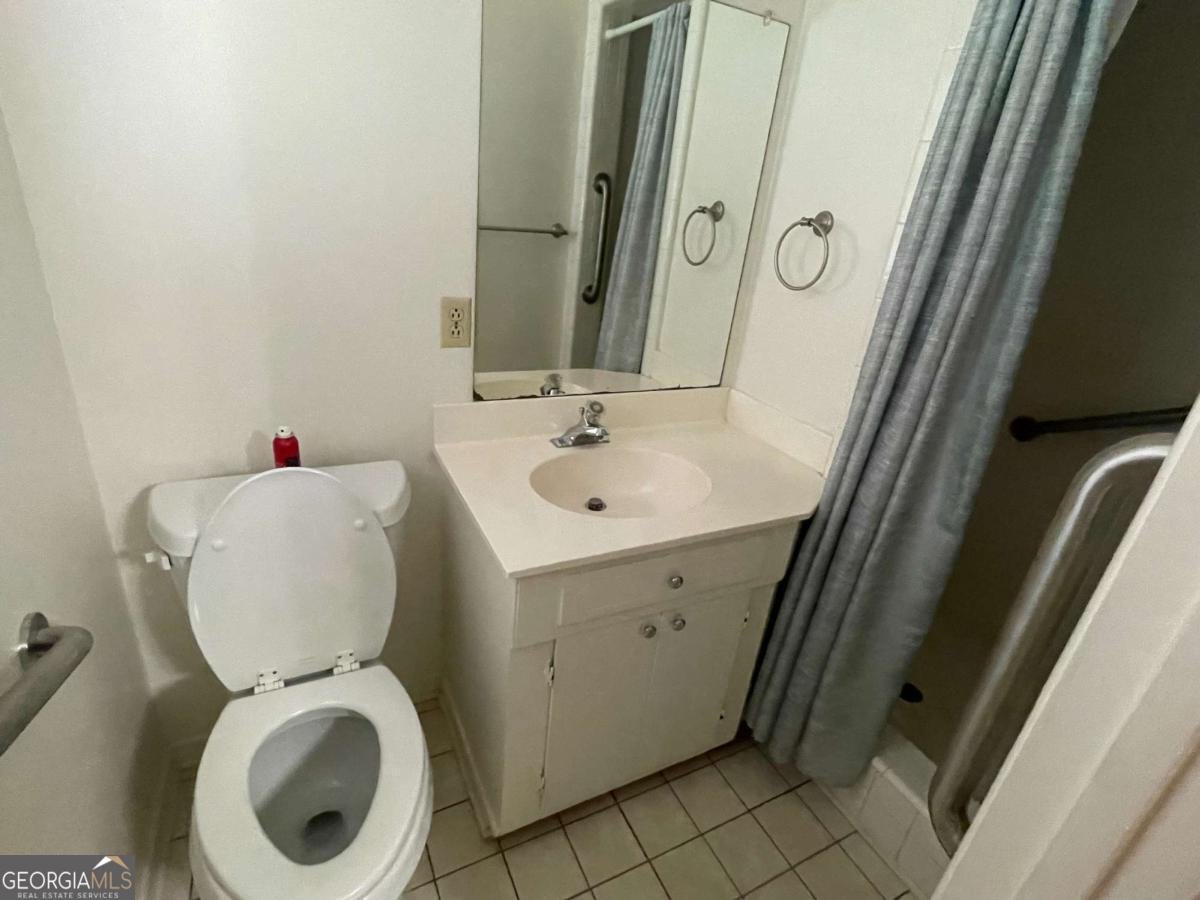 404 Baker Street Glennville - 17