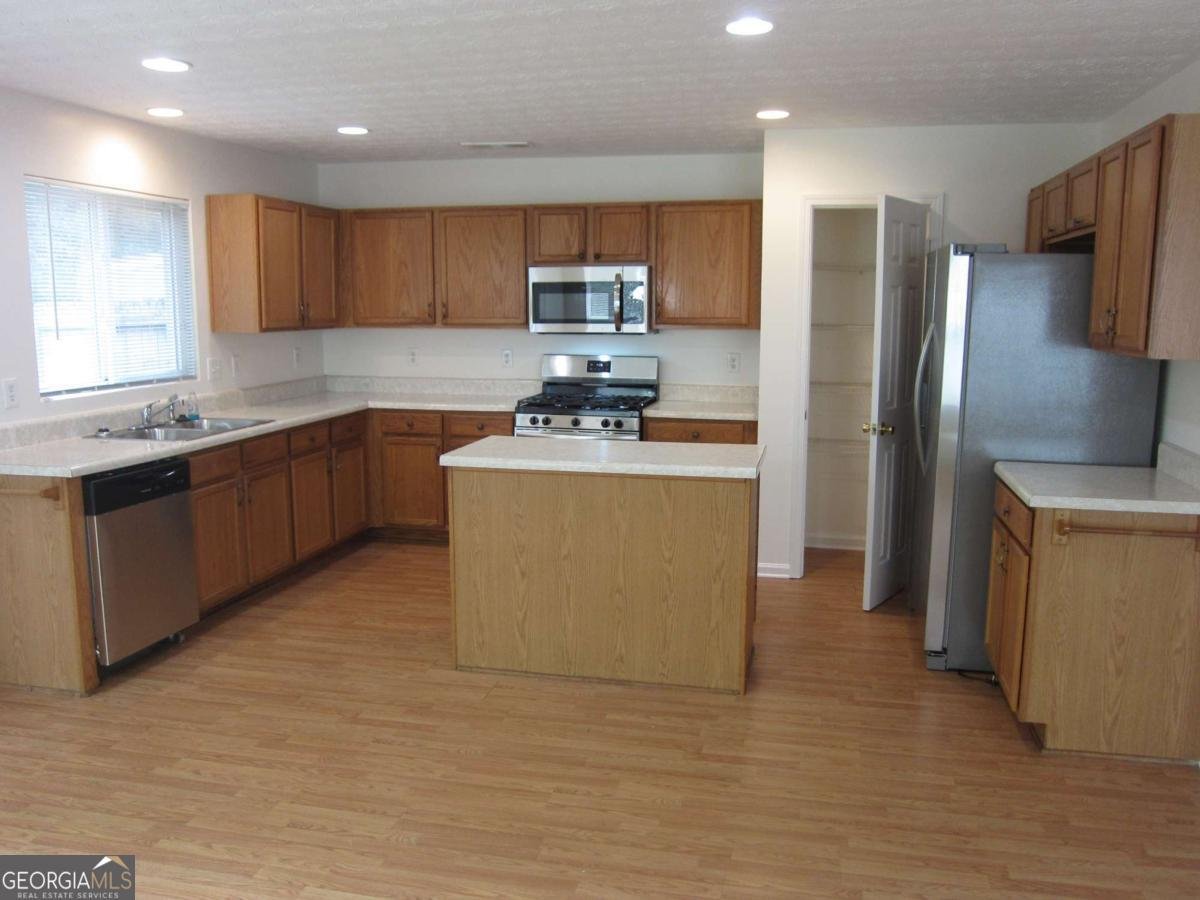 215 Silver Spring Street Dallas - 11