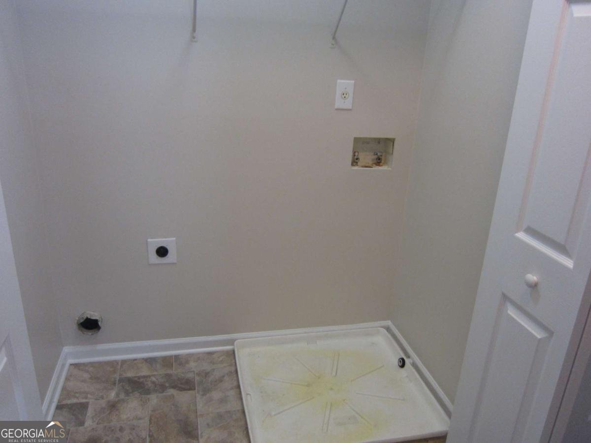 215 Silver Spring Street Dallas - 18