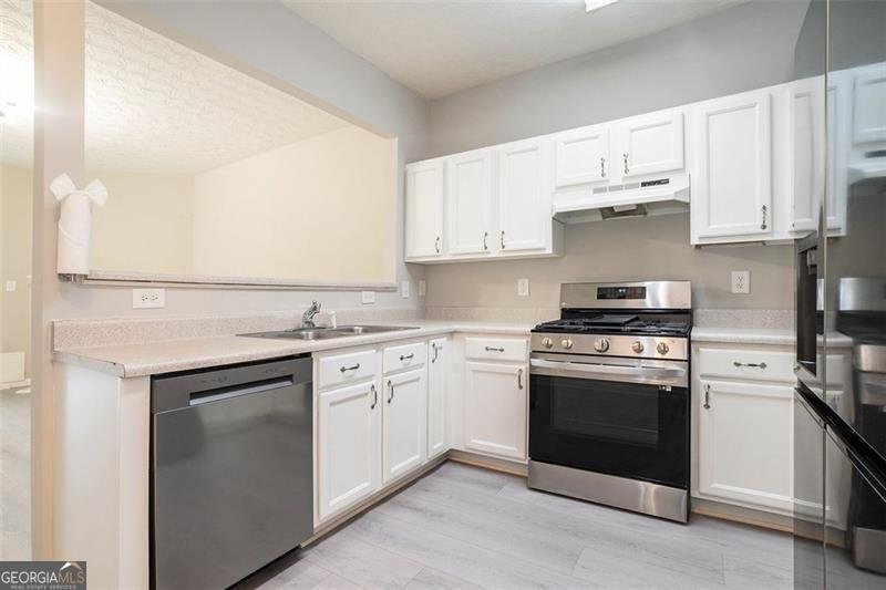 2709 HEATHROW Drive Lawrenceville - 13