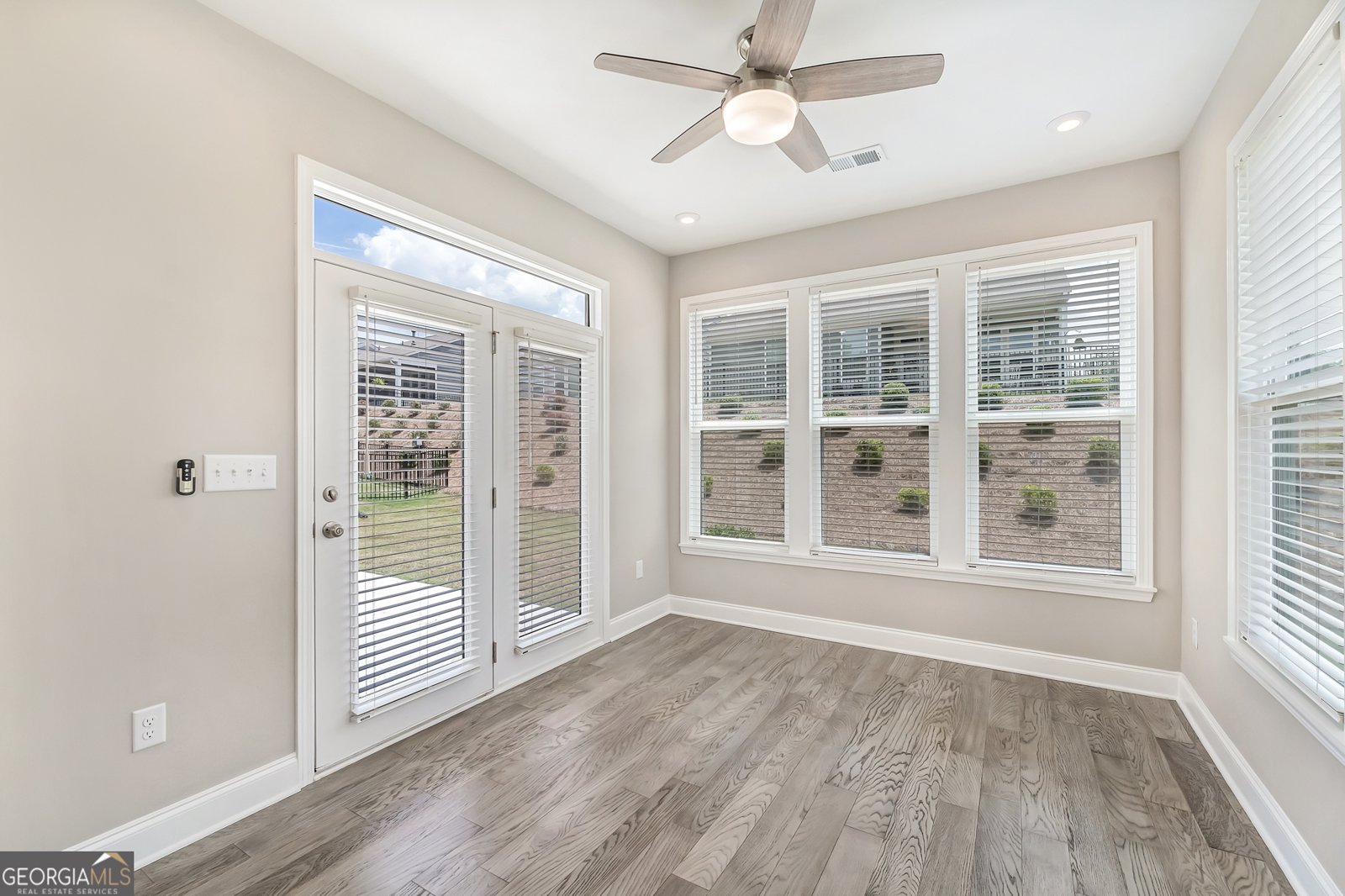 242 Aspen Way Dallas - 16