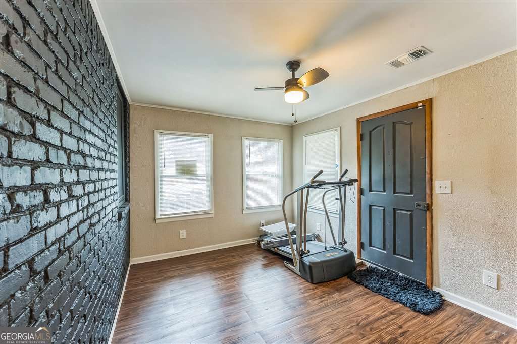 3553 Lakeview Drive Rex - 18