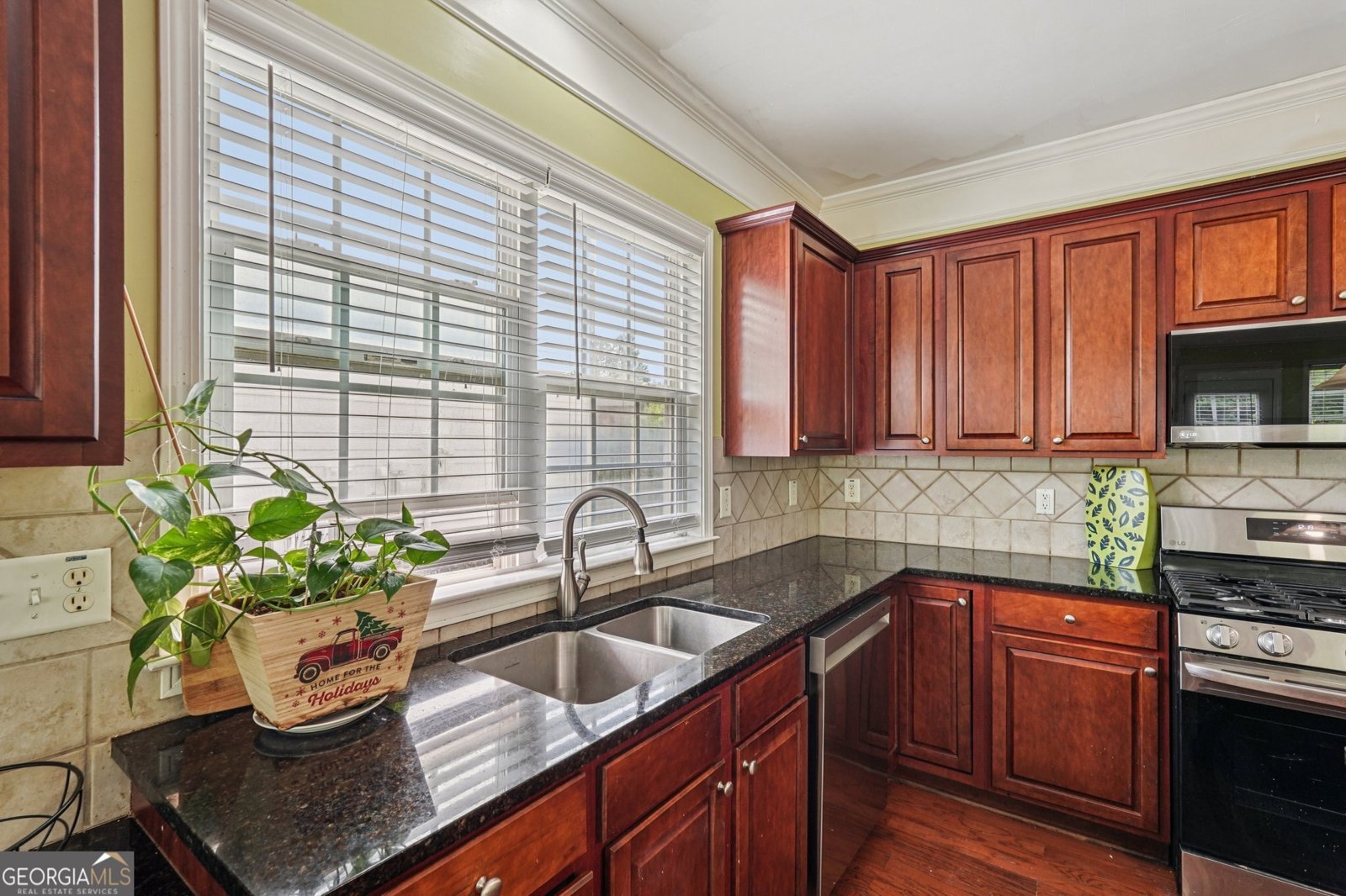 251 Sumac Trail Woodstock - 8