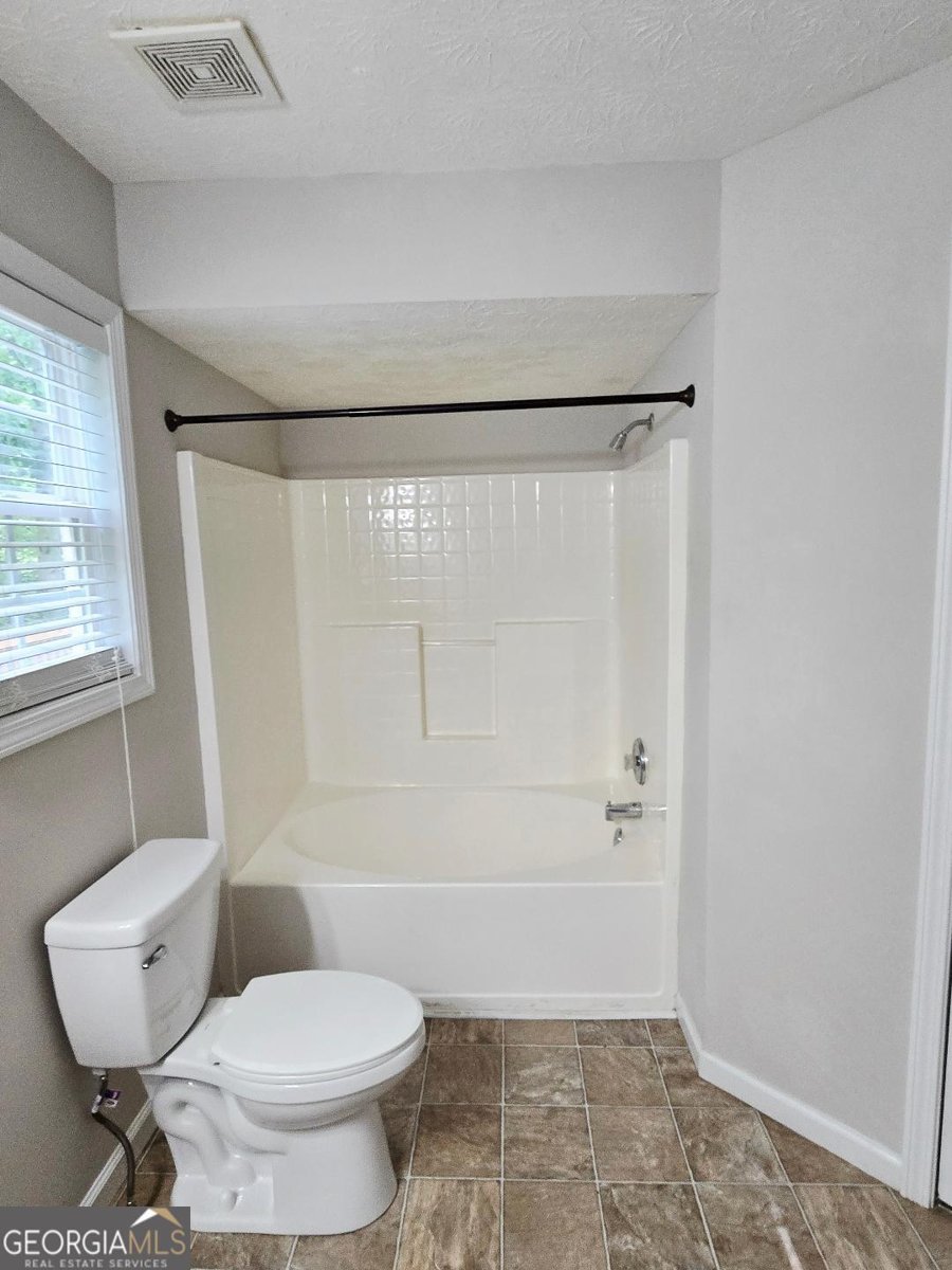204 Twin Pines Court Dallas - 16