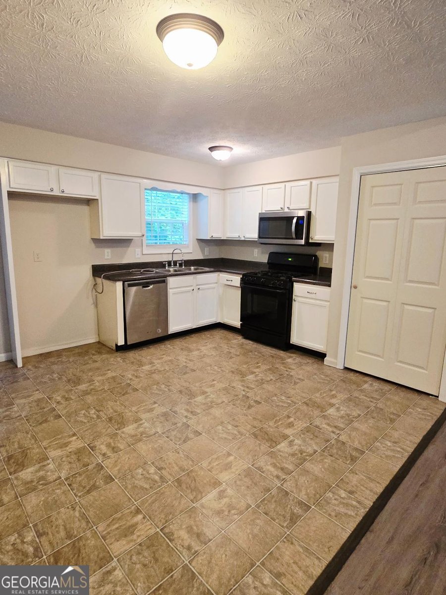 204 Twin Pines Court Dallas - 6
