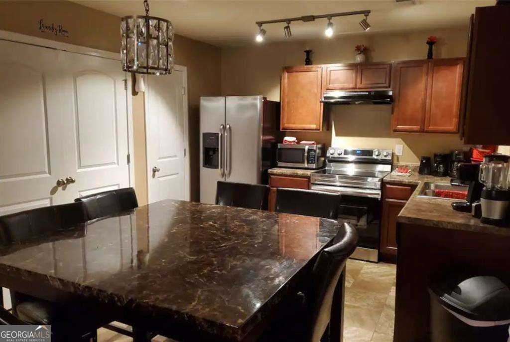 5626 LAUREL RIDGE Drive Atlanta - 4
