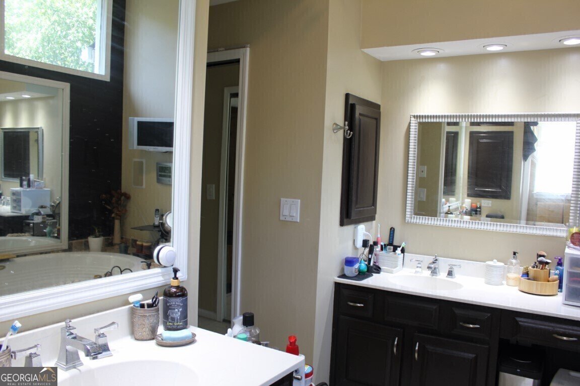 9342 Carillon Court Jonesboro - 43