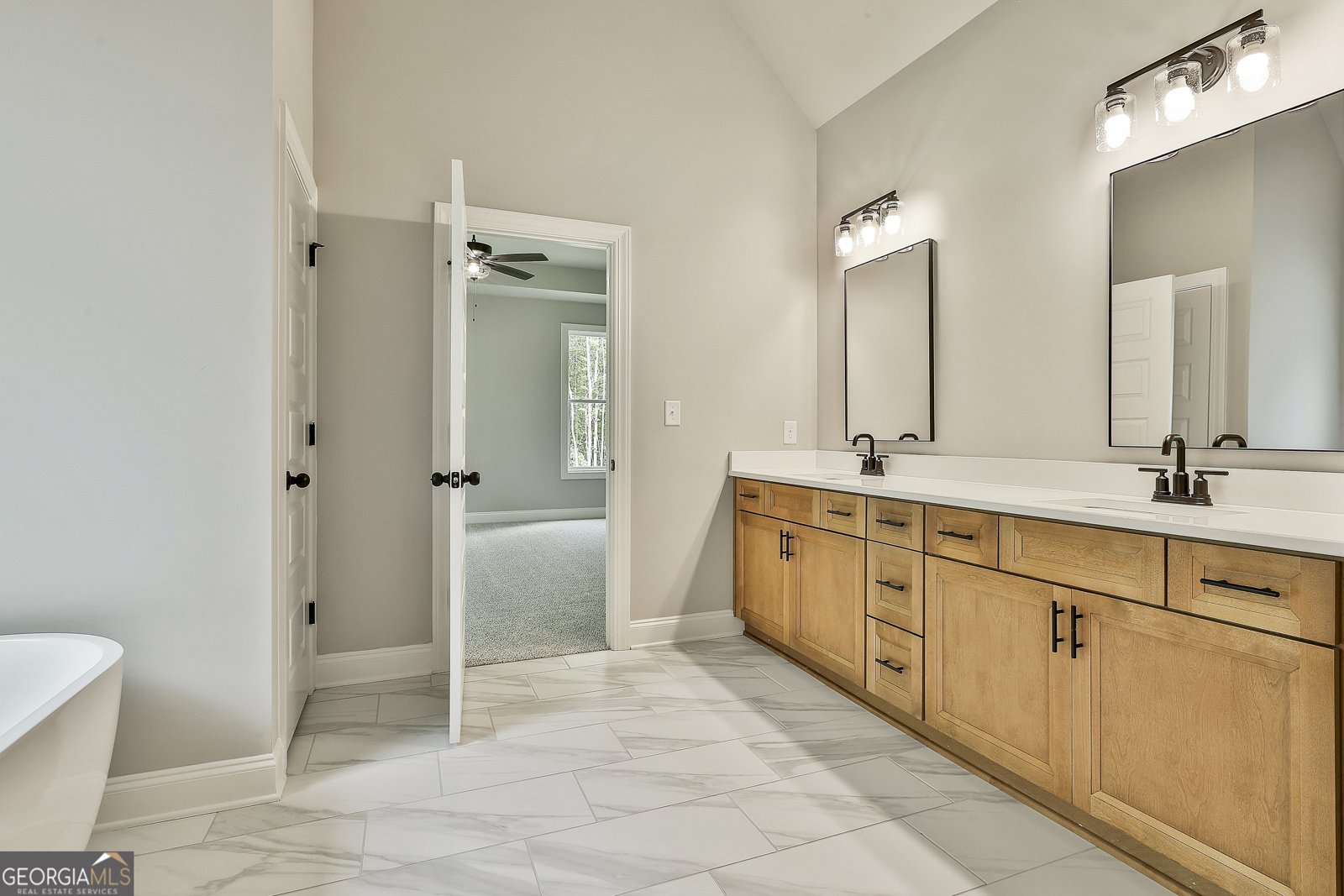 2460 N HWY 29 Newnan - 32