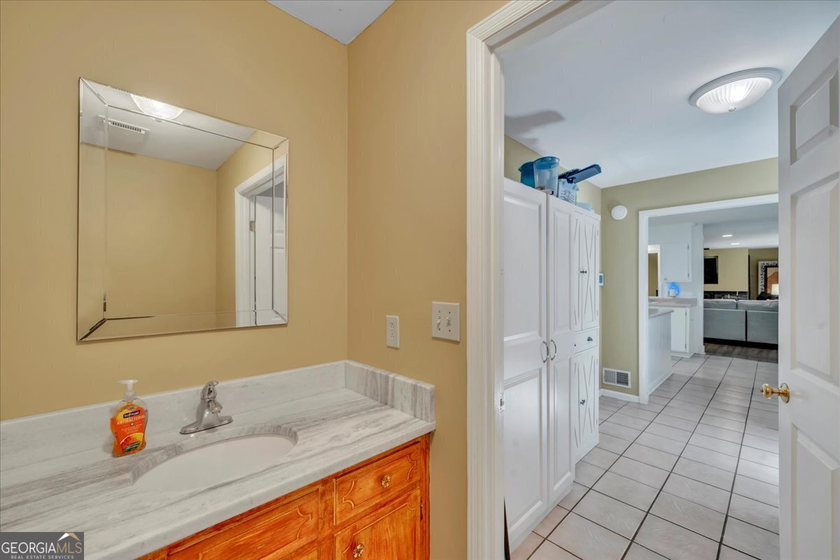 7234 Neal Drive Macon - 20