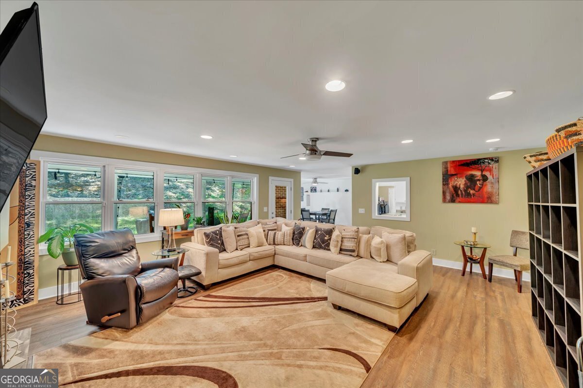 7234 Neal Drive Macon - 8