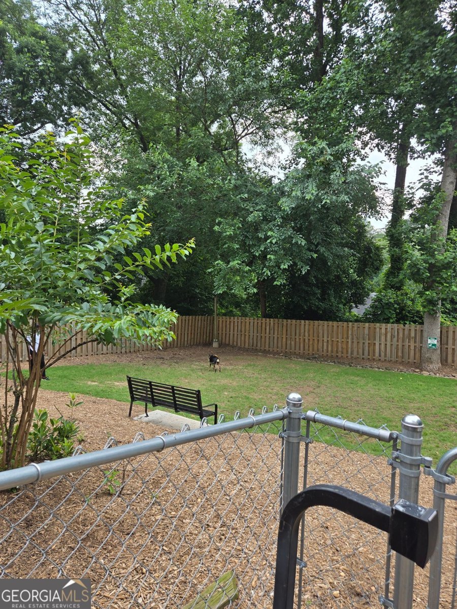 2479 PEACHTREE Road Atlanta - 11