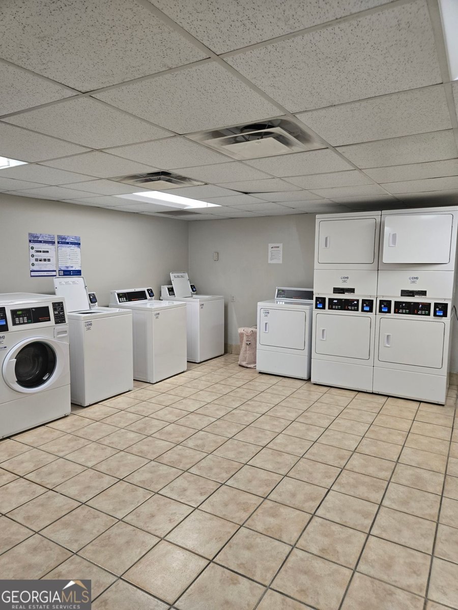 2479 PEACHTREE Road Atlanta - 21