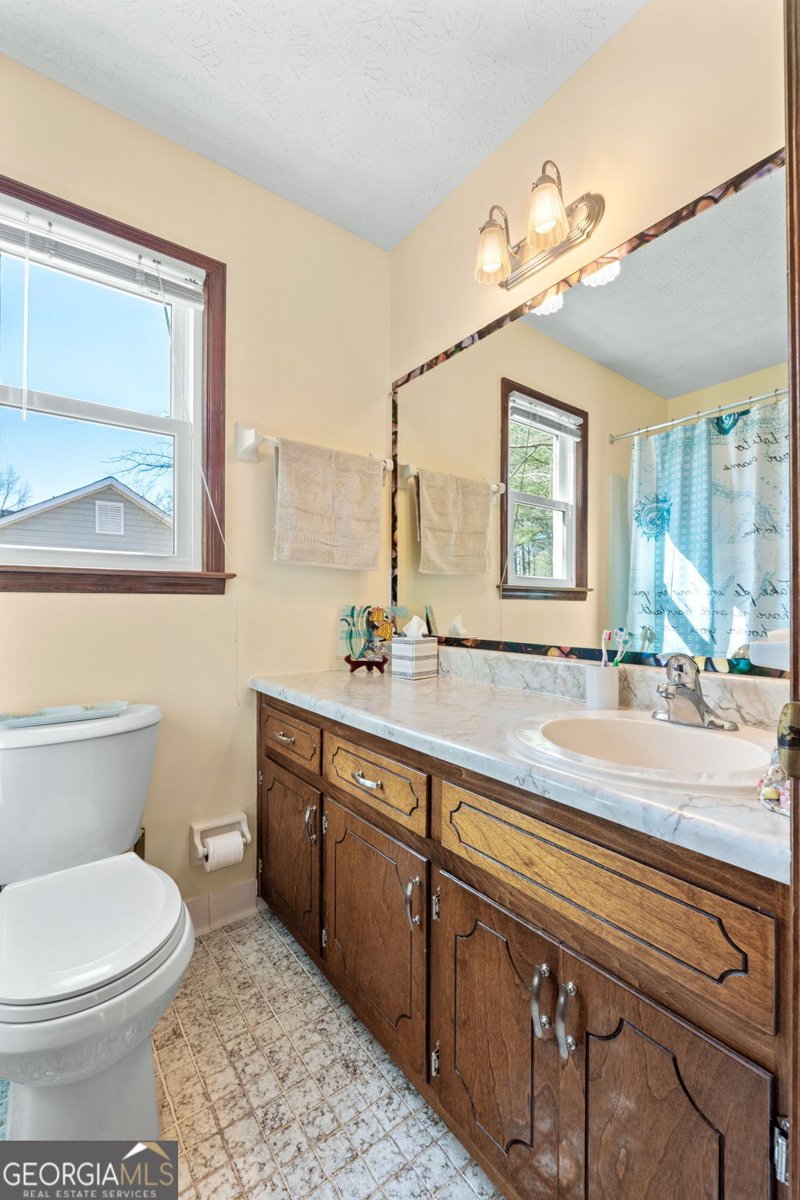 55 Helen Lane Stockbridge - 17