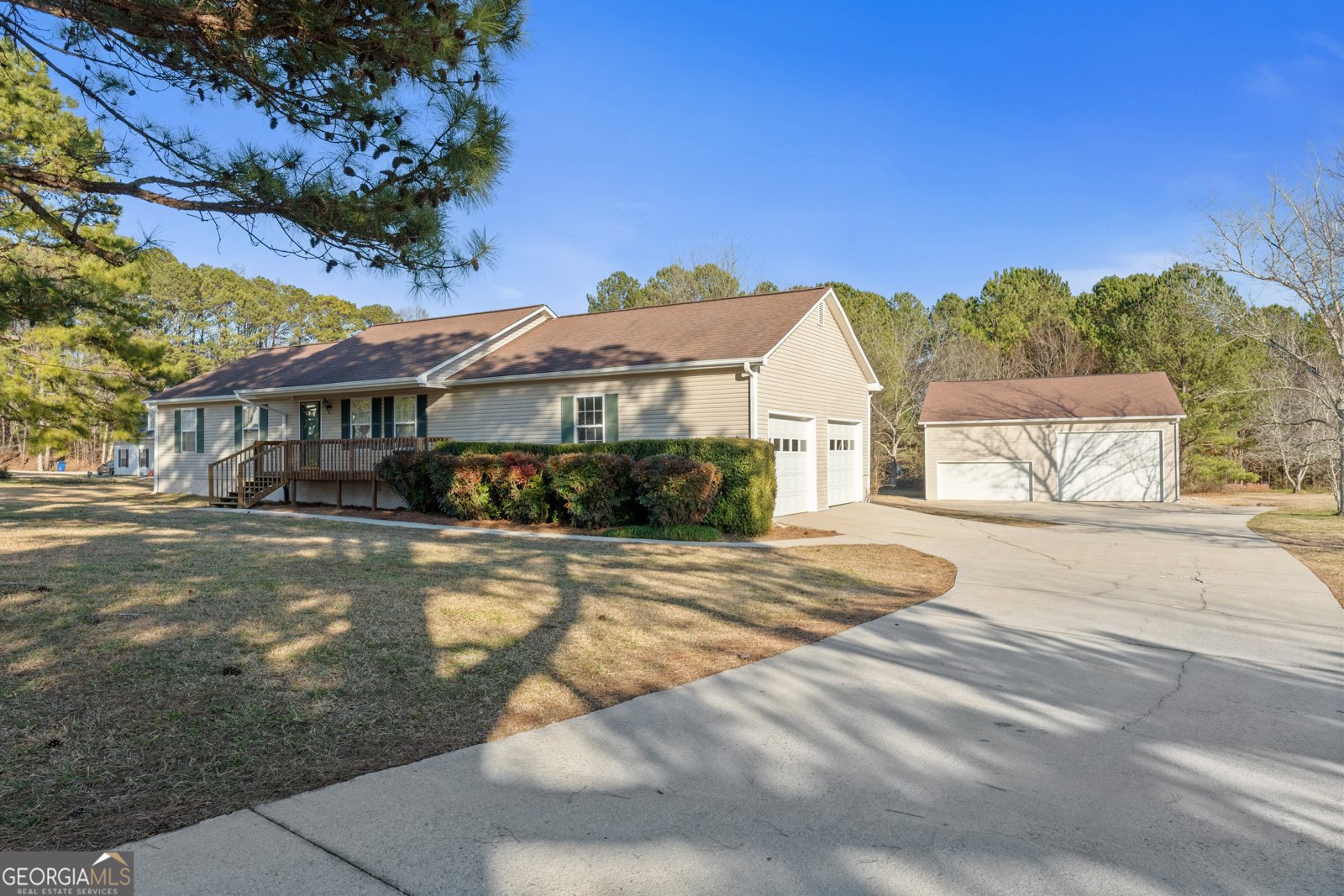 140 Moseley Drive Stockbridge - 1