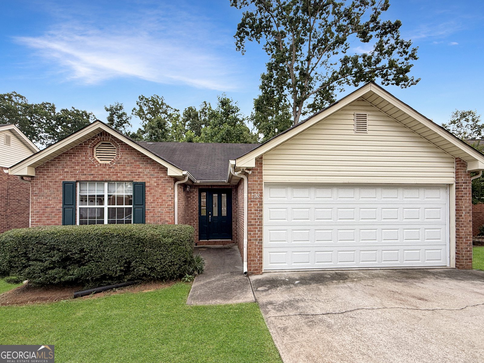 106 Oakwood Circle Stockbridge - 1
