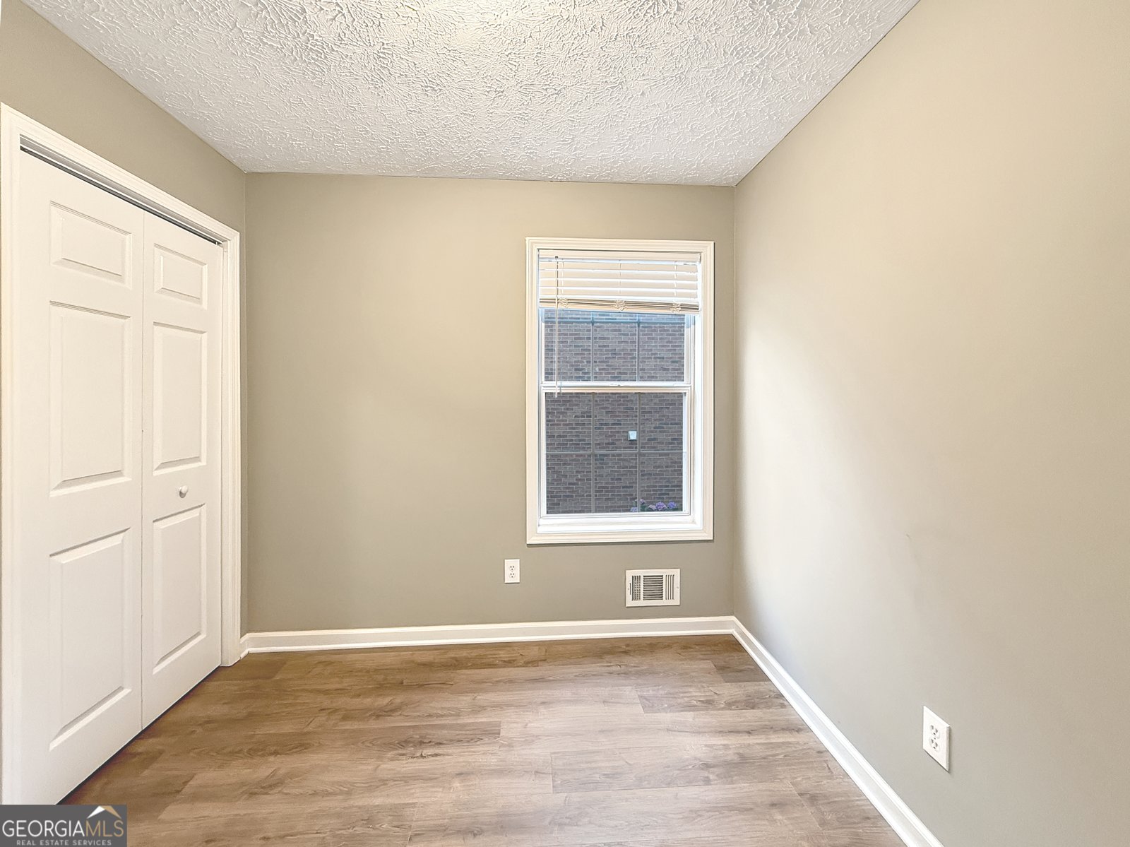 106 Oakwood Circle Stockbridge - 17