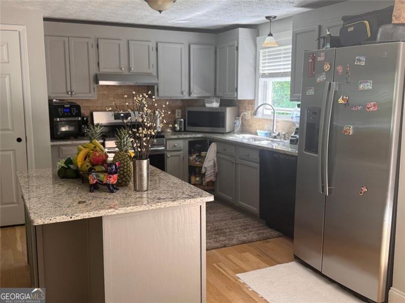 1425 PARKMONT Drive Roswell - 25