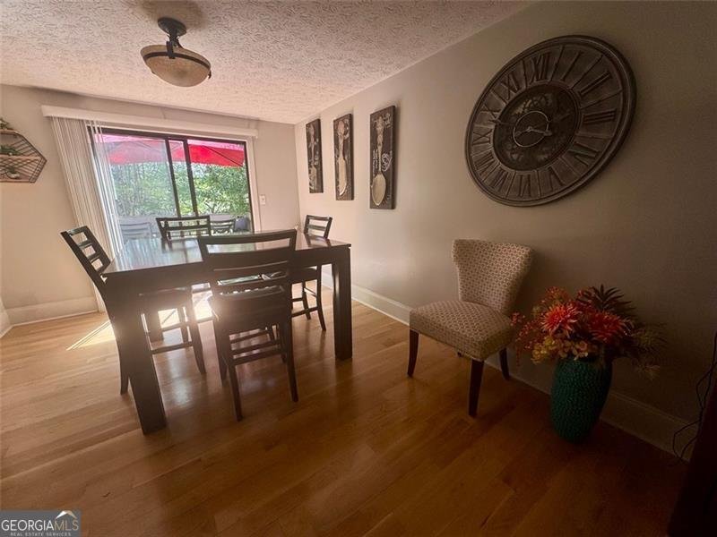 1425 PARKMONT Drive Roswell - 30