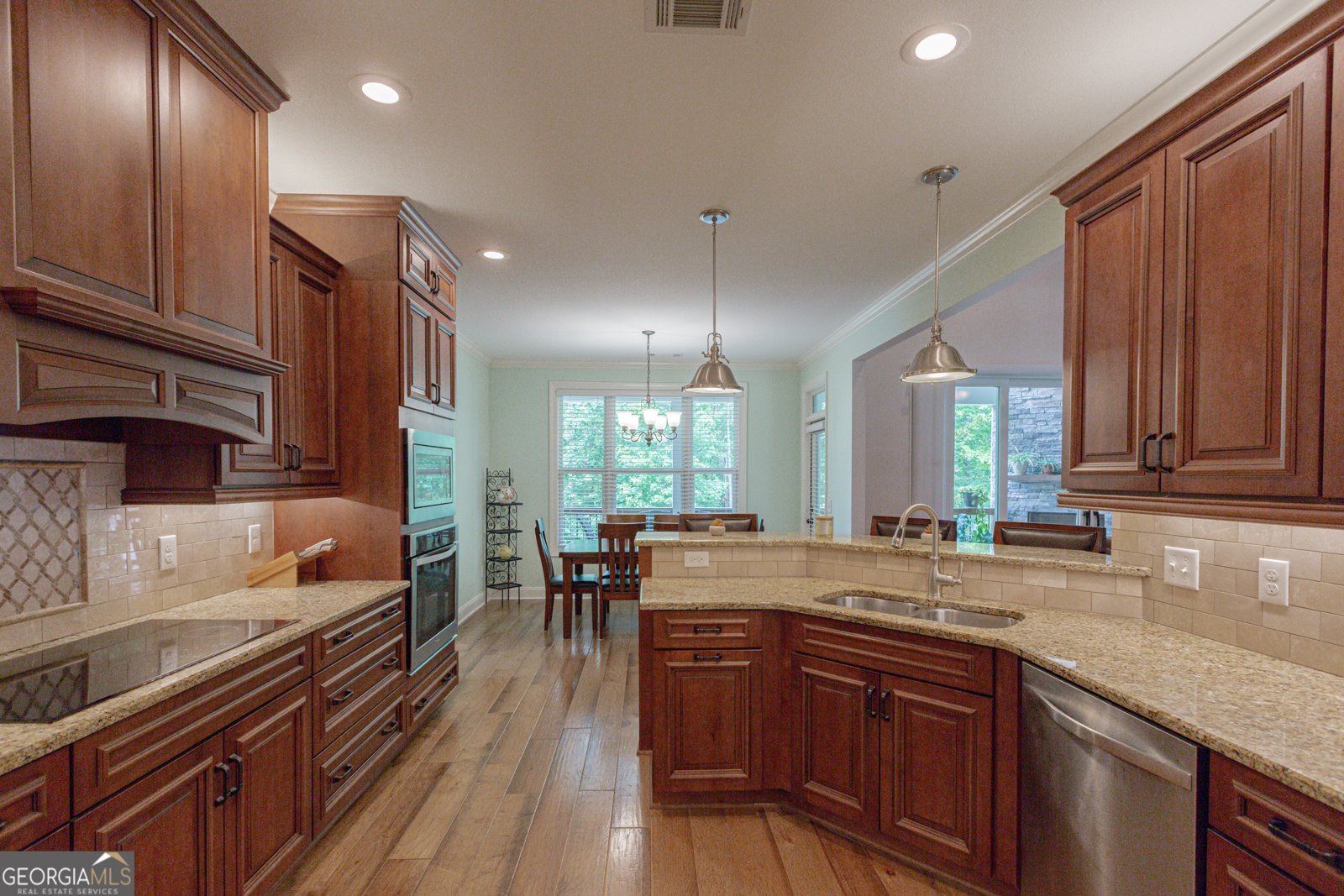 319 Beaconsfield Drive Sharpsburg - 34