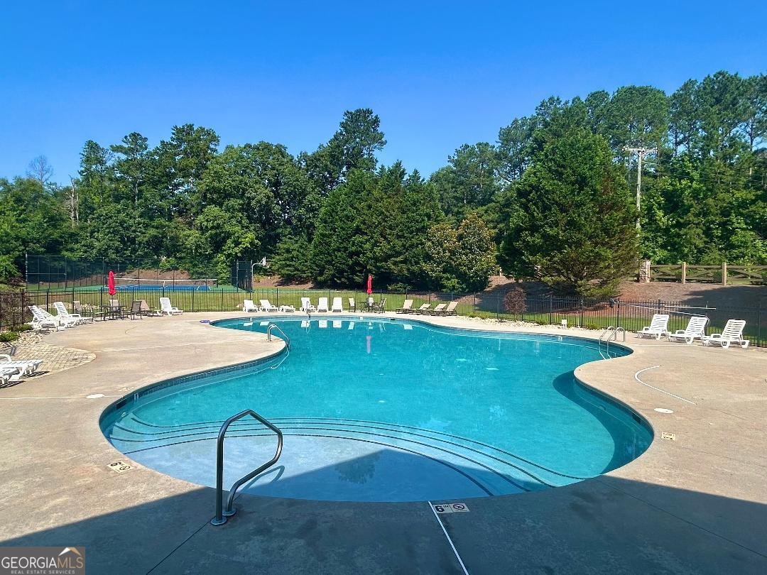319 319 Beaconsfield Drive Sharpsburg - 64