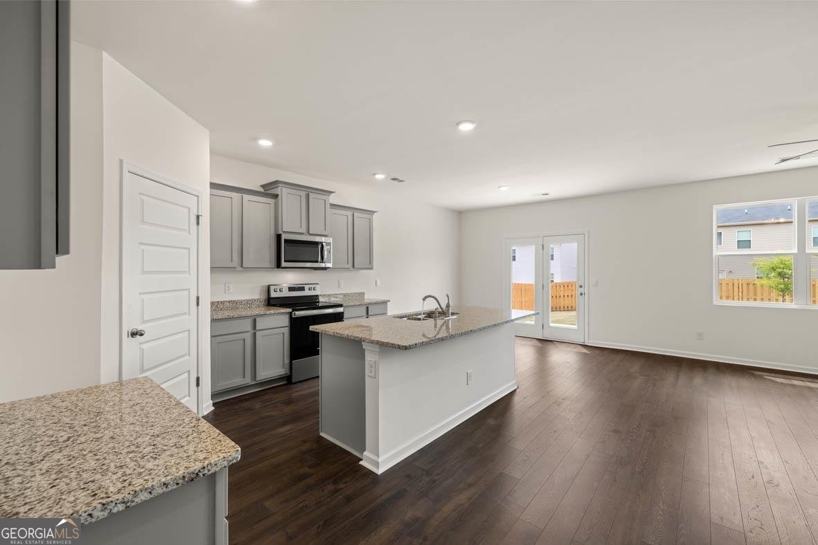 628 Whitman Lane Stockbridge - 8