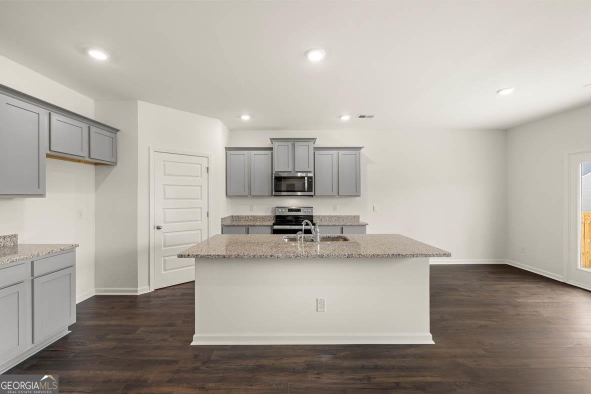628 Whitman Lane Stockbridge - 9