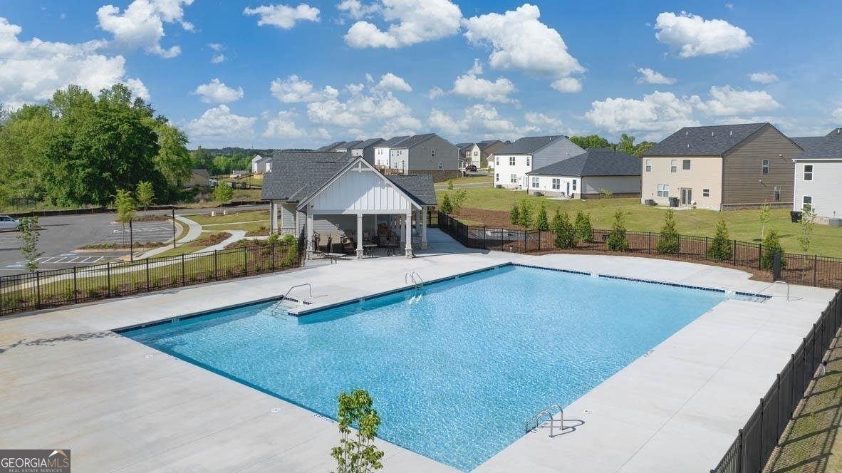 636 WHITMAN Lane Stockbridge - 43