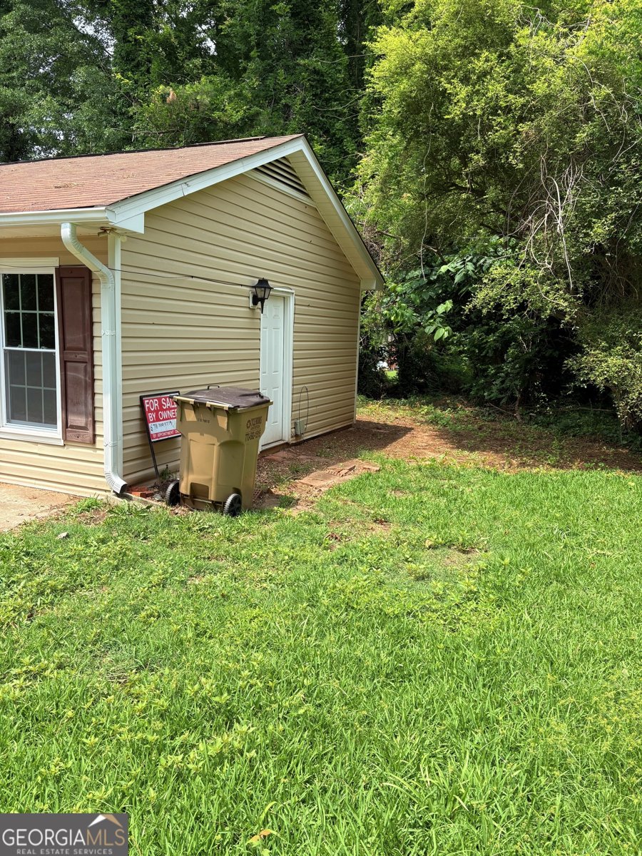 6103 Chaseland Road Rex - 7