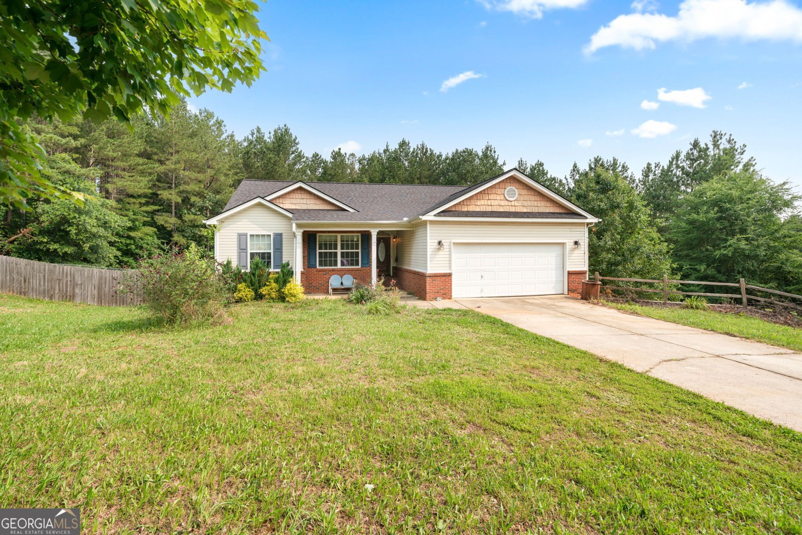 135 Pinewood Circle Colbert - 1