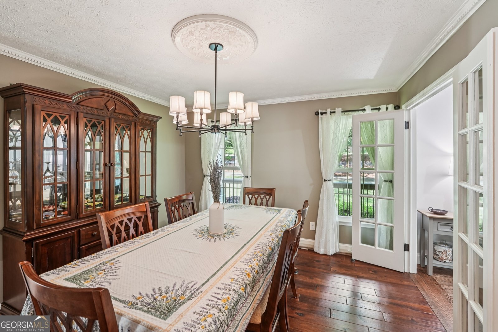 10875 Shagbark Trail Roswell - 10