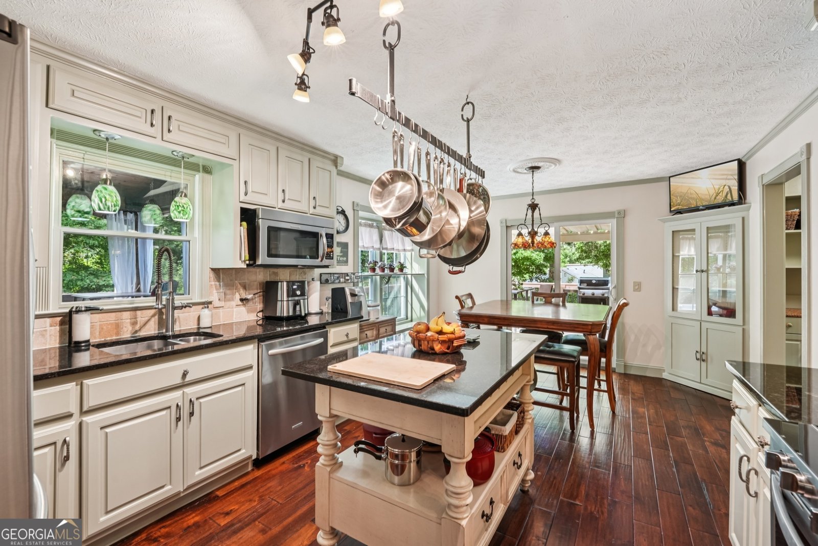 10875 Shagbark Trail Roswell - 22