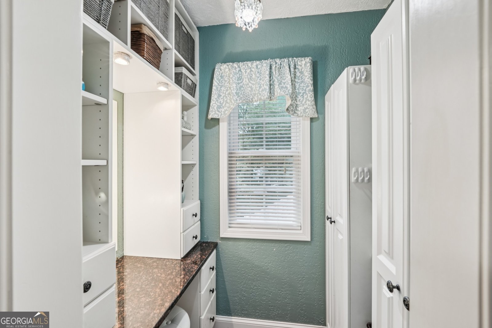 10875 Shagbark Trail Roswell - 39