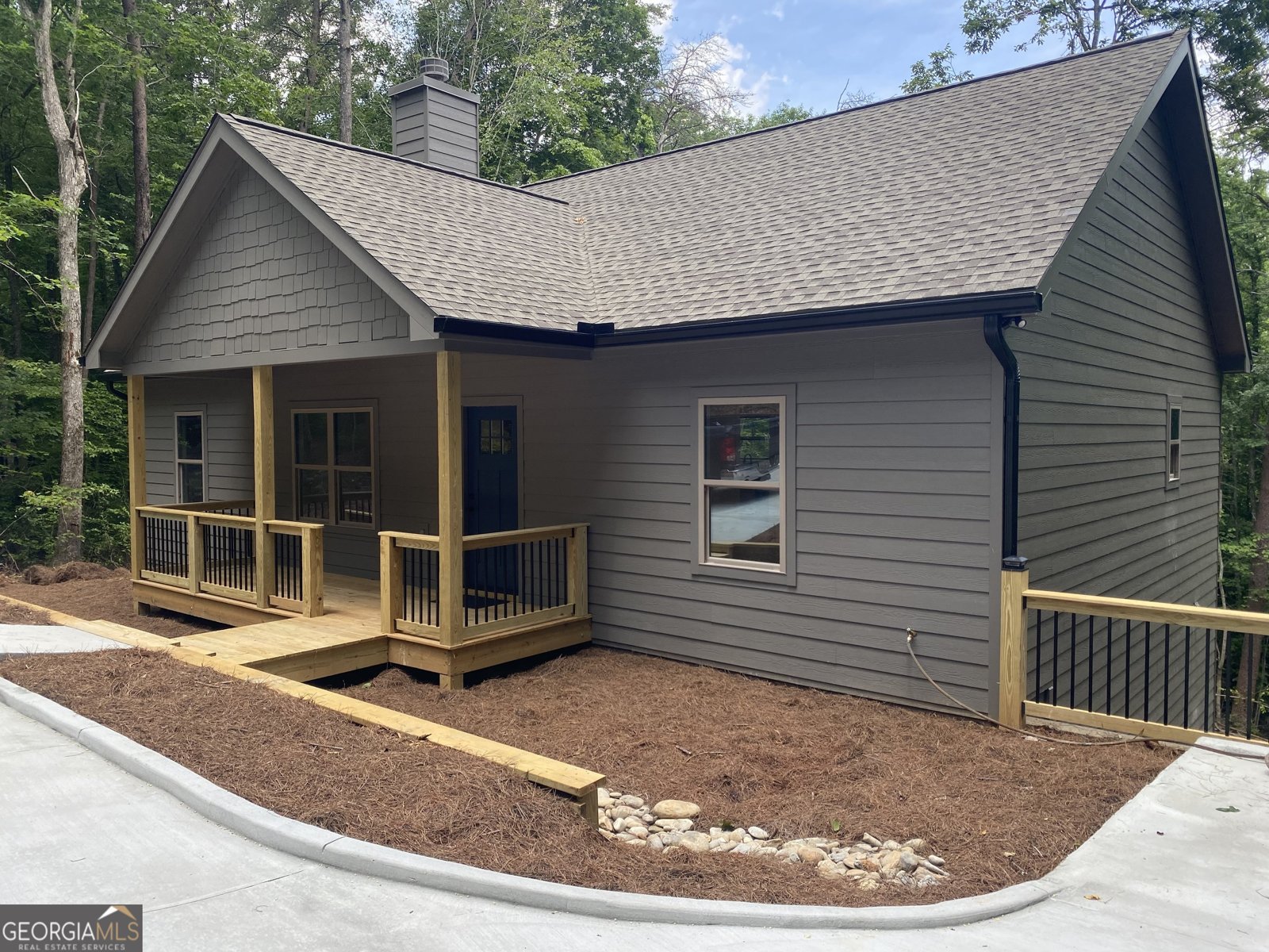 175 Tradewinds Road Cleveland - 1