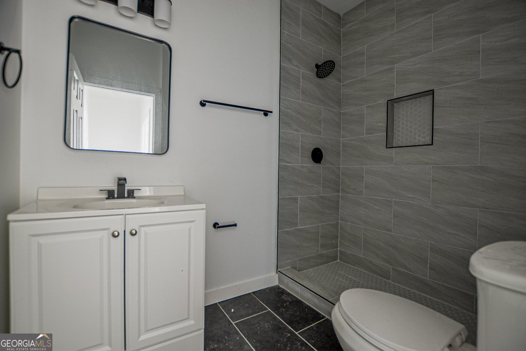 3 Roseway Circle Rome - 1